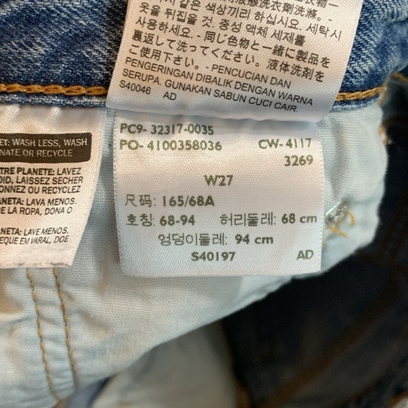 Levi’s 501 Light Wash Button Fly Distressed Cut Off Style Denim Shorts size 27 - Picture 11 of 11